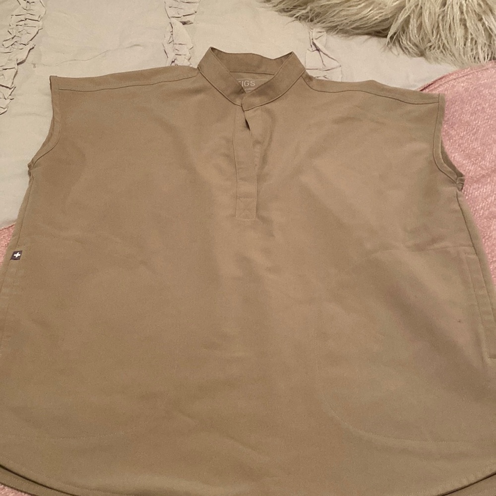 Figs Uniform. No flaws